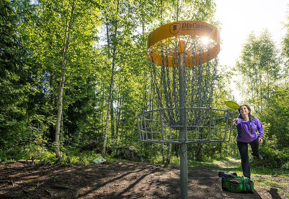 Disc-golf under the main grid.